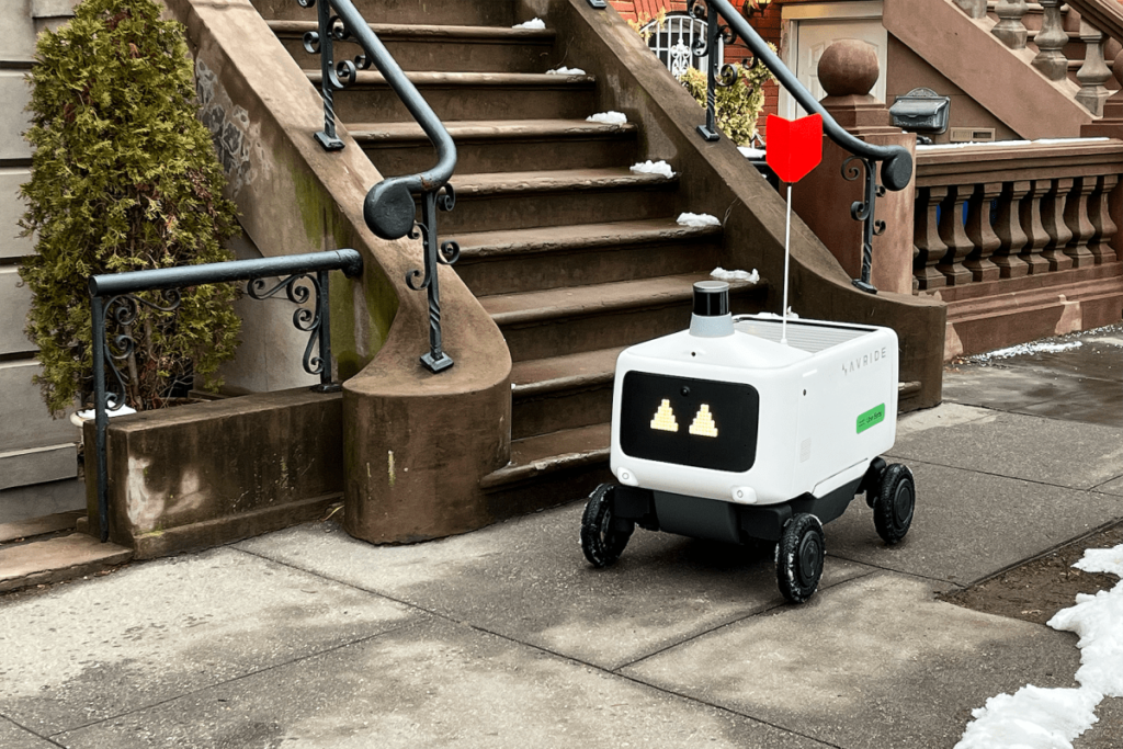 Avride lança botões de entrega na calçada no Uber Eats em Jersey City