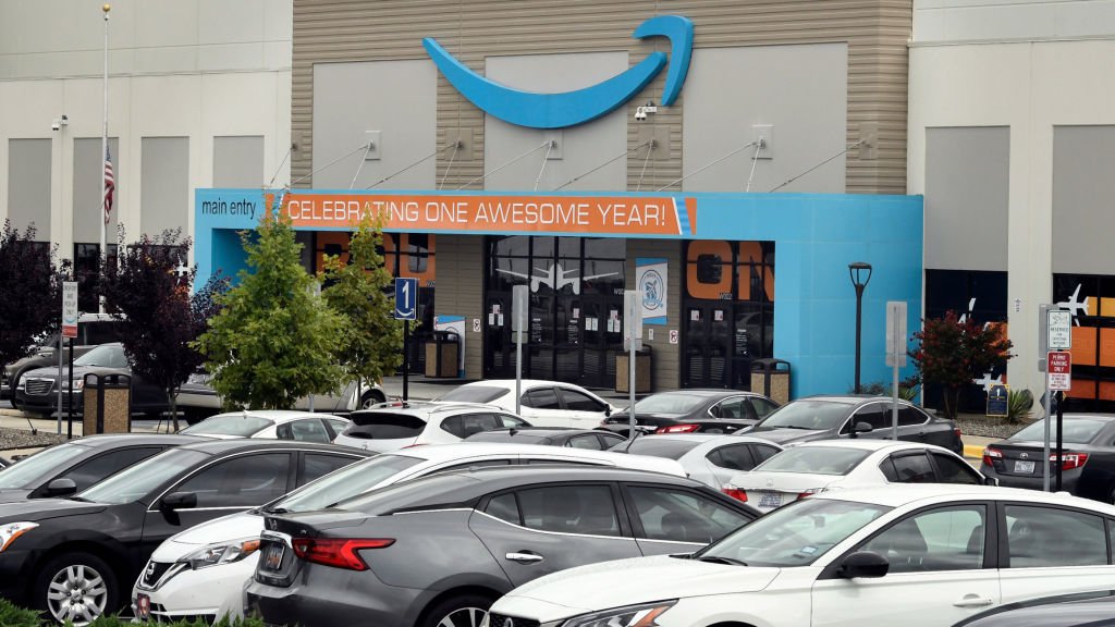 Trabalhadores da Amazon da Carolina do Norte votam contra a sindicalização
