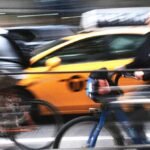 Como transformar cidades em Biketopias? Torne mais difícil de dirigir para lá