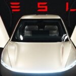 Após o slide de ganhos de Tesla, a pressão está acesa para o Cybercab