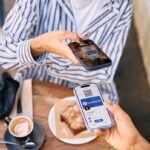 Blinq atende US $ 25 milhões para promover sua missão de fazer cartões de visita passé