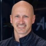 O co-fundador da Aurora, Sterling Anderson, está deixando a startup de caminhão autônomo