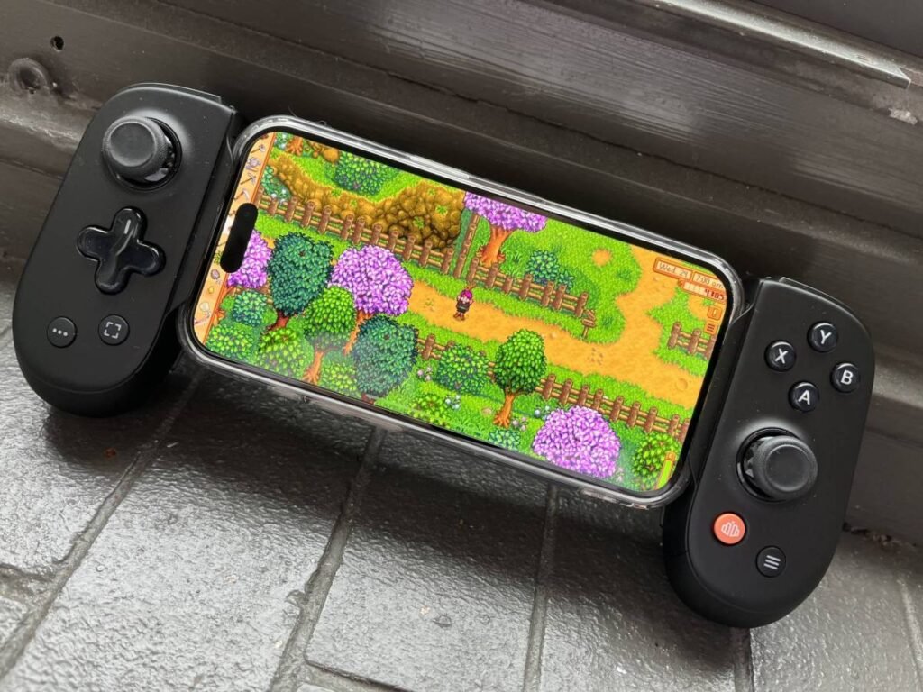 O controlador Pro Backbone faz de jogos móveis valer a pena