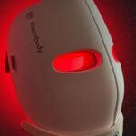 Therabody theraface máscara revisão: o escudo de rosto de LED vibratório