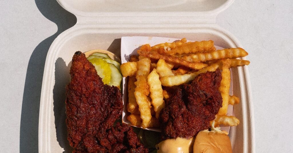 Sora da OpenAI perde sua classificação na App Store para Dave's Hot Chicken