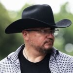 Stewart Rhodes relançou os Oath Keepers. Mesmo os antigos guardiões do juramento não se importam