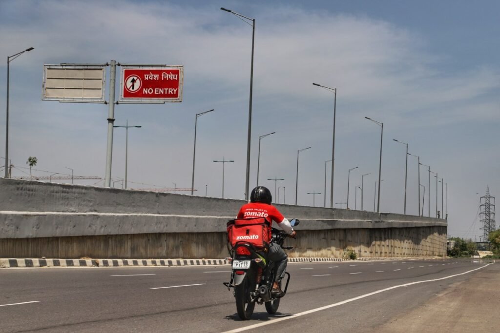 O CEO eterno, Deepinder Goyal, entrega as rédeas ao chefe do Blinkit enquanto o comércio rápido decola