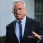 HHS está criando uma ferramenta de IA para criar hipóteses sobre alegações de lesões causadas por vacinas