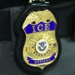 O ICE está pagando os salários de toda a força policial desta cidade