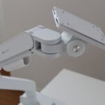 Os melhores braços de monitor em 2026 para liberar espaço na sua mesa