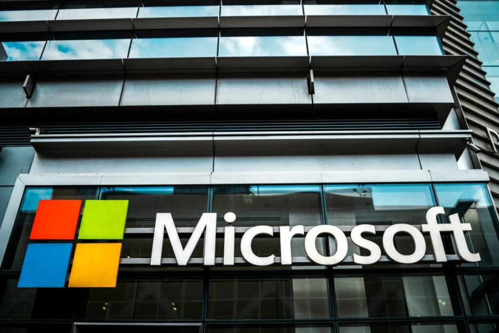 A Microsoft está oficialmente encerrando seu aplicativo Outlook Lite no próximo mês