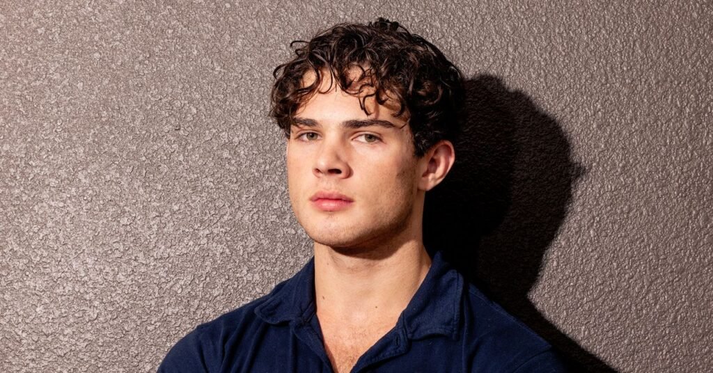 Looksmaxxer feminino Alorah Ziva está processando clavicular por suposta agressão