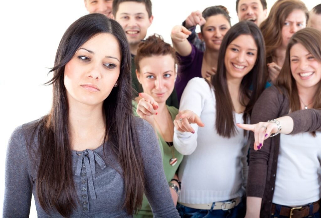 PSA: Se você usar o aplicativo Meta AI, seus amigos descobrirão e será constrangedor