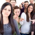 PSA: Se você usar o aplicativo Meta AI, seus amigos descobrirão e será constrangedor