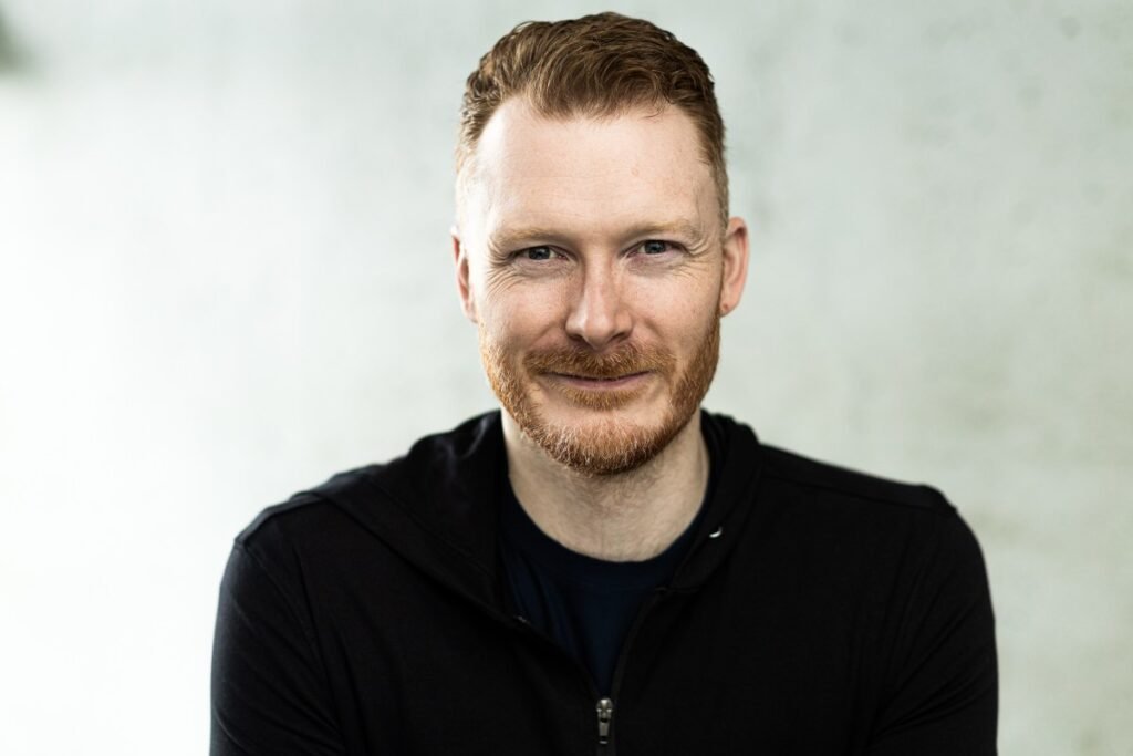 Khosla Ventures está apostando US$ 10 milhões em Ian Crosby, cuja última startup, Bench, implodiu
