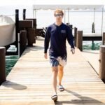 Os Zuckerbergs estão contratando um salva-vidas, mas o chamam de ‘pessoa da água da praia’