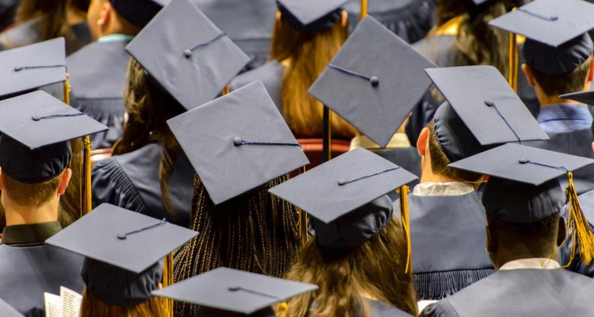 Se você estiver fazendo um discurso de formatura em 2026, talvez não mencione IA