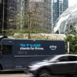 Funcionários da Amazon comparecem à reunião da Câmara Municipal para exigir limites em data centers