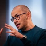 CEO da DeepMind pede um órgão de padrões independente para regular a IA de fronteira